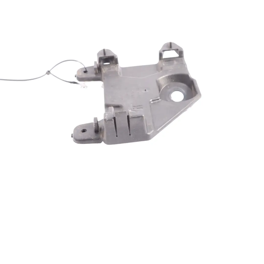 Sensor BMW F30 F31 F32 F33 Rear Lane Change Warning BRacket Holder SET to with Part number 6795928 Sensor BMW F30 F31 F32 F33 Rear Lane Change Warning BRacket Holder SET - SKU 6795928 - Part number 6795928