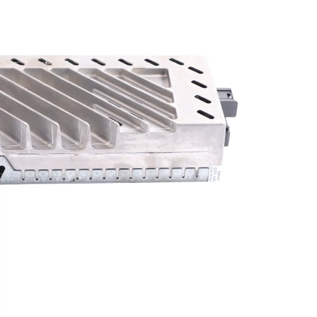 Amplifier Stereo System Harman Kardon AMP to BMW F01 F07 F10 F11 F12 F13 with Part number 6815969 BMW F01 F07 F10 F11 F12 F13 Amplifier Stereo System Harman Kardon AMP - SKU 6815969 - Part number 6815969