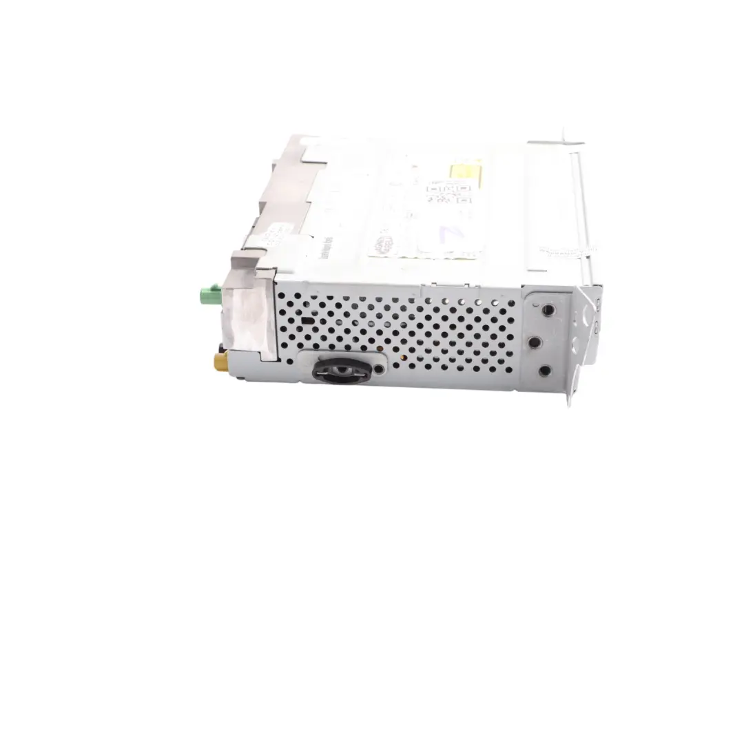 Radio Basic CD Player Head Unit Multimedia to Mini F54 F55 F56 F57 with Part number 6820543 Mini F54 F55 F56 F57 Radio Basic CD Player Head Unit Multimedia - SKU 6820543 - Part number 6820543