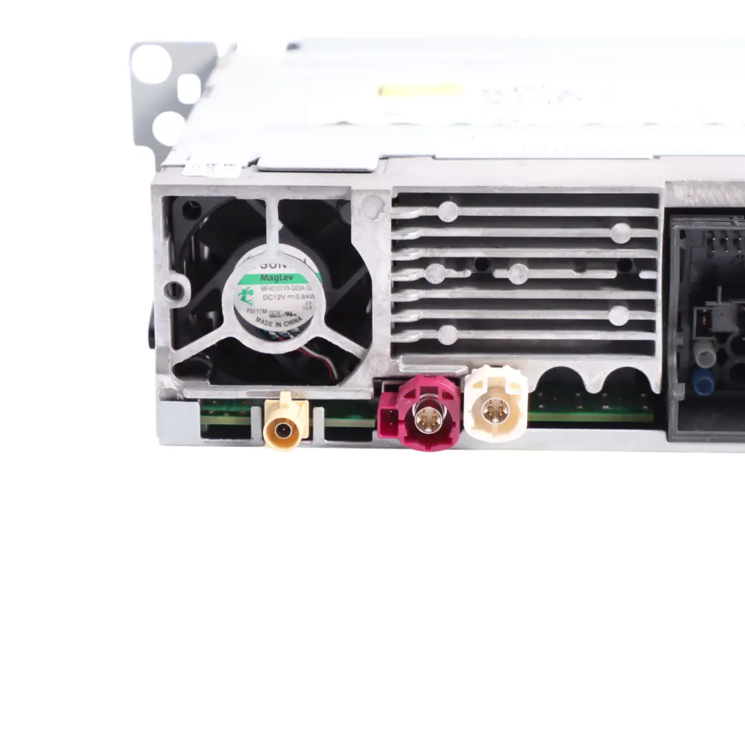 Radio Basic CD Player Head Unit Multimedia to Mini F54 F55 F56 F57 with Part number 6820543 Mini F54 F55 F56 F57 Radio Basic CD Player Head Unit Multimedia - SKU 6820543 - Part number 6820543