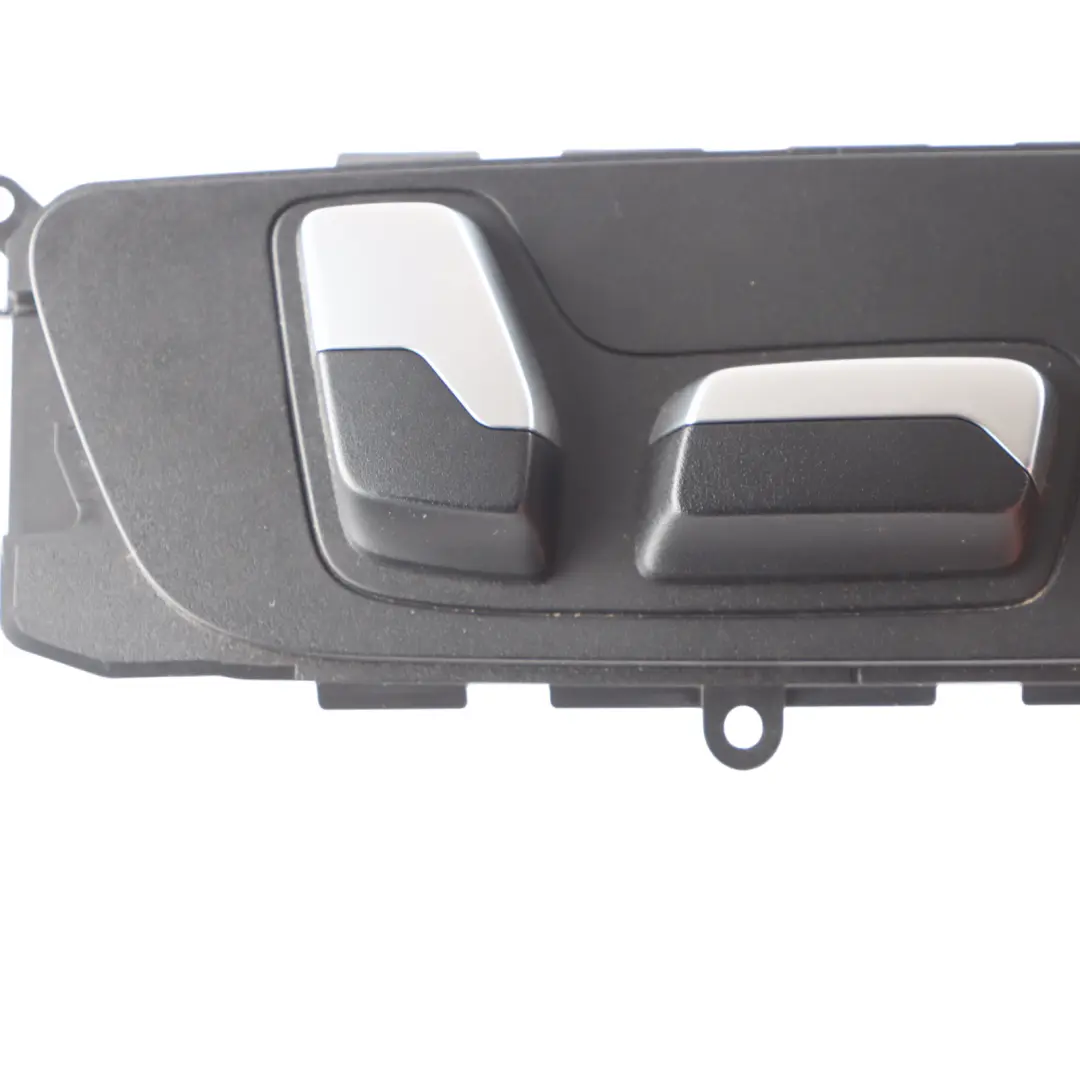 Adjustment Switch Front Right to BMW G20 G21 G01 F97 G02 F98 Seat with Part number 6826026 BMW G20 G21 G01 F97 G02 F98 Seat Adjustment Switch Front Right - SKU 6826026 - Part number 6826026