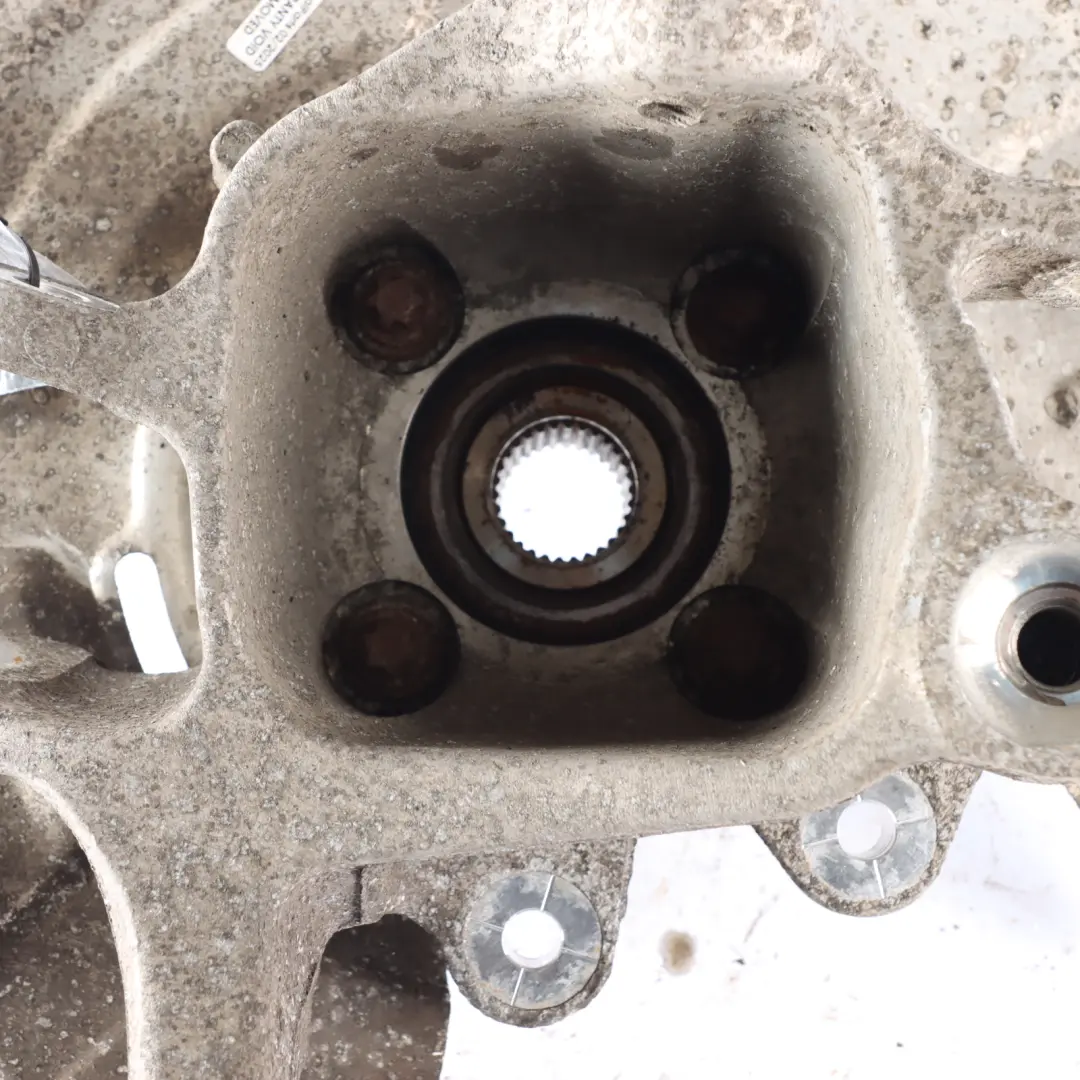  Portarruedas BMW F12 F13 Eje Trasero Suspensión Derecha - SKU 6852894 - Número de pieza 6852894