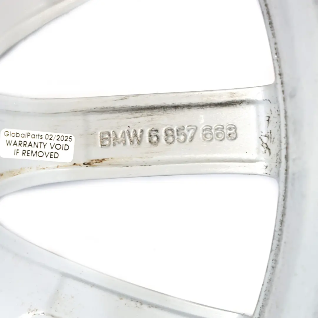 Jante Alliage Argent 18" Multispoke 454 8J ET:30 pour BMW F10 F11 F12 à propos du numéro de pièce 6857668 BMW F10 F11 F12 Jante Alliage Argent 18" Multispoke 454 8J ET:30 - SKU 6857668-1 - Numéro de pièce 6857668