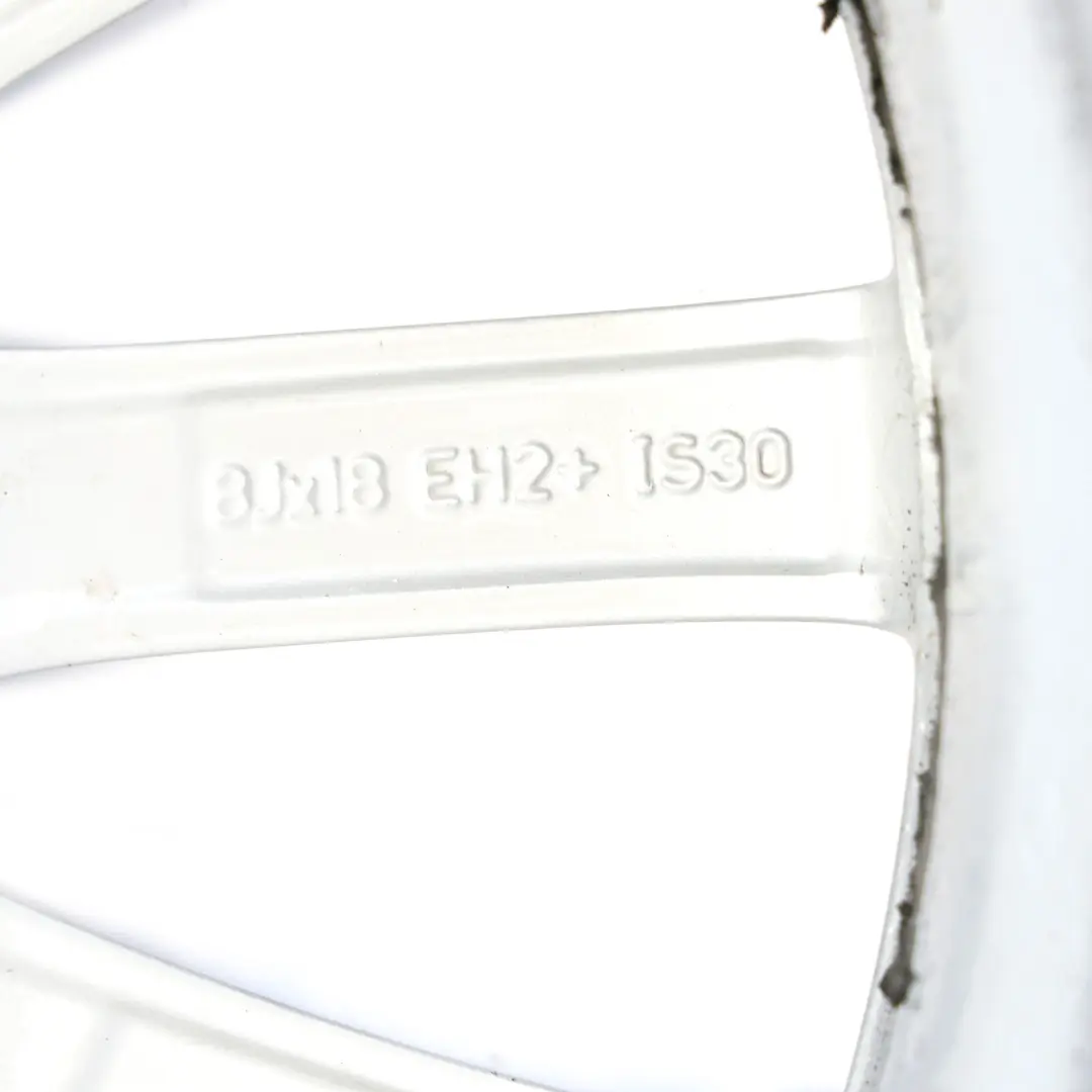 Cerchio in lega argento 18" Multispoke 454 8J ET:30 per BMW F10 F11 F12 con numero di parte 6857668 BMW F10 F11 F12 Cerchio in lega argento 18" Multispoke 454 8J ET:30 - SKU 6857668-1 - Numero di parte 6857668