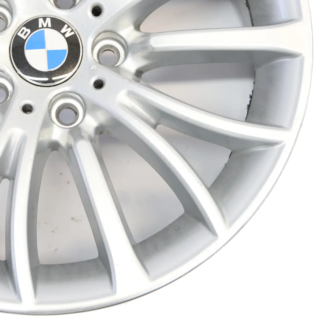 Silberne Leichtmetallfelge 18" Multispoke 454 8J ET:30 für BMW F10 F11 F12 mit Teilenummer 6857668 BMW F10 F11 F12 Silberne Leichtmetallfelge 18" Multispoke 454 8J ET:30 - SKU 6857668-1 - Teilenummer 6857668