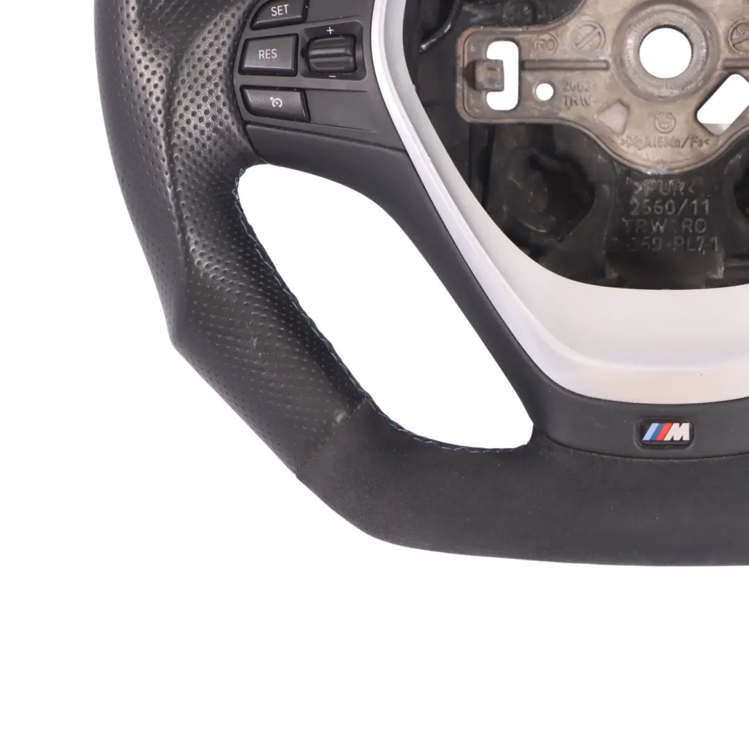 Pelle Nera / Alcantara per Volante BMW F20 F21 F30 F31 F32 F34 M Sport con numero di parte 6863346 Volante BMW F20 F21 F30 F31 F32 F34 M Sport Pelle Nera / Alcantara - SKU 6863346-6 - Numero di parte 6863346