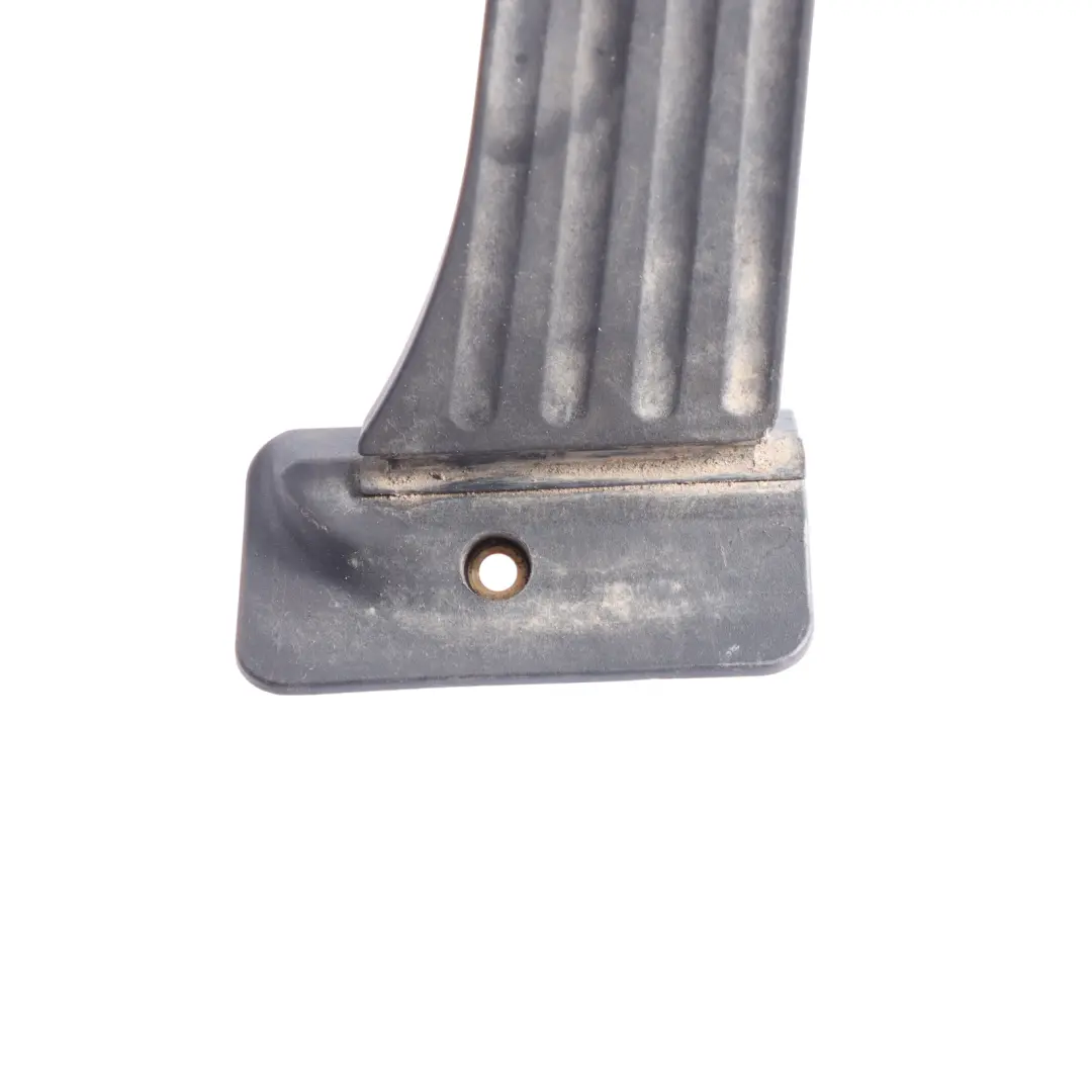 Throttle Accelerator Pedal Assembly to BMW F39 Gas with Part number 6889822 BMW F39 Gas Throttle Accelerator Pedal Assembly - SKU 6889822 - Part number 6889822