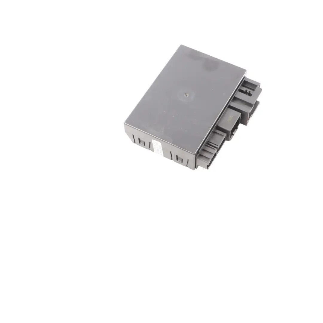 Control Unit Trailer Tow Hitch to BMW G01 G02 G20 G30 F98 with Part number 6894065 BMW G01 G02 G20 G30 F98 Control Unit Trailer Tow Hitch - SKU 6894065 - Part number 6894065