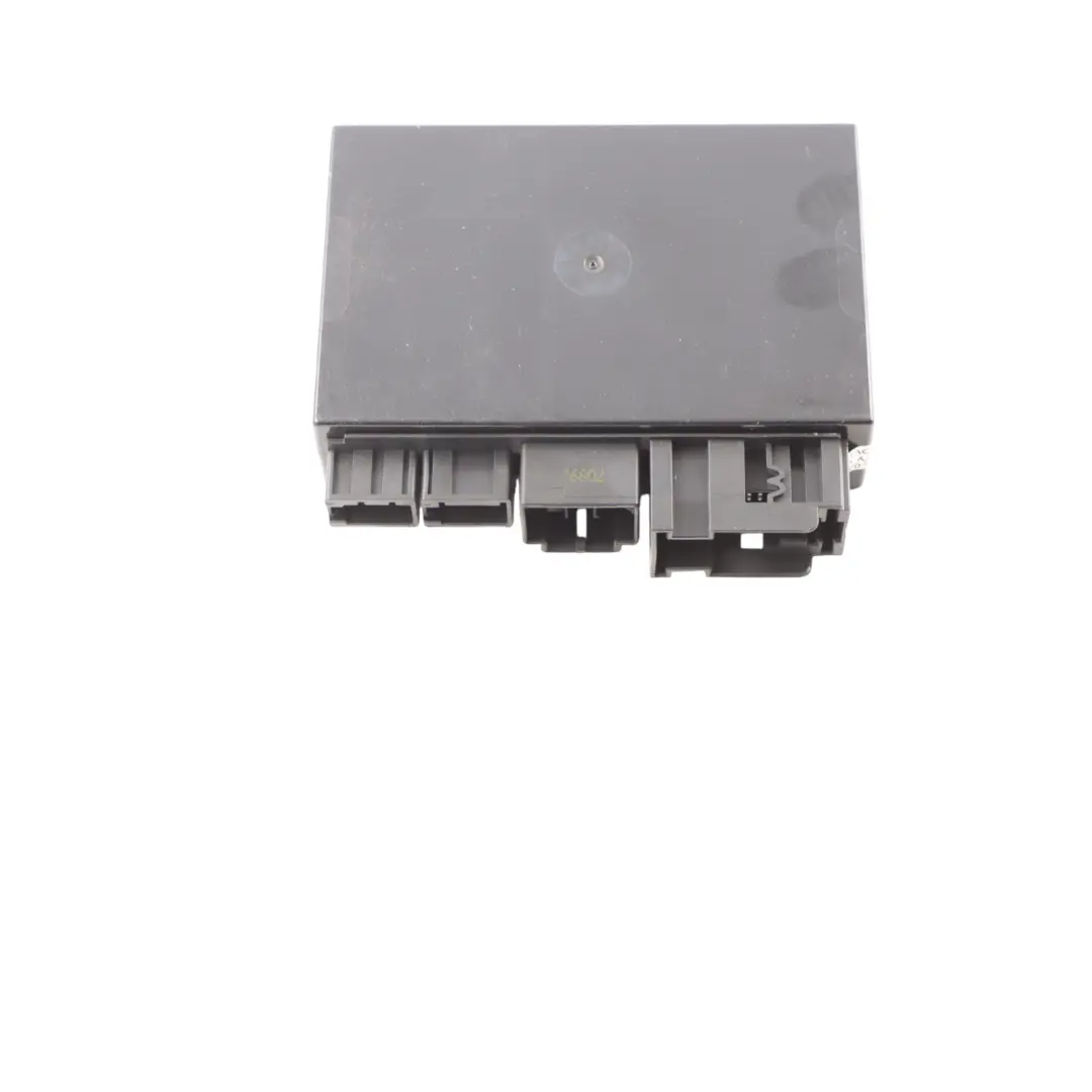 Control Unit Trailer Tow Hitch to BMW G01 G02 G20 G30 F98 with Part number 6894065 BMW G01 G02 G20 G30 F98 Control Unit Trailer Tow Hitch - SKU 6894065 - Part number 6894065