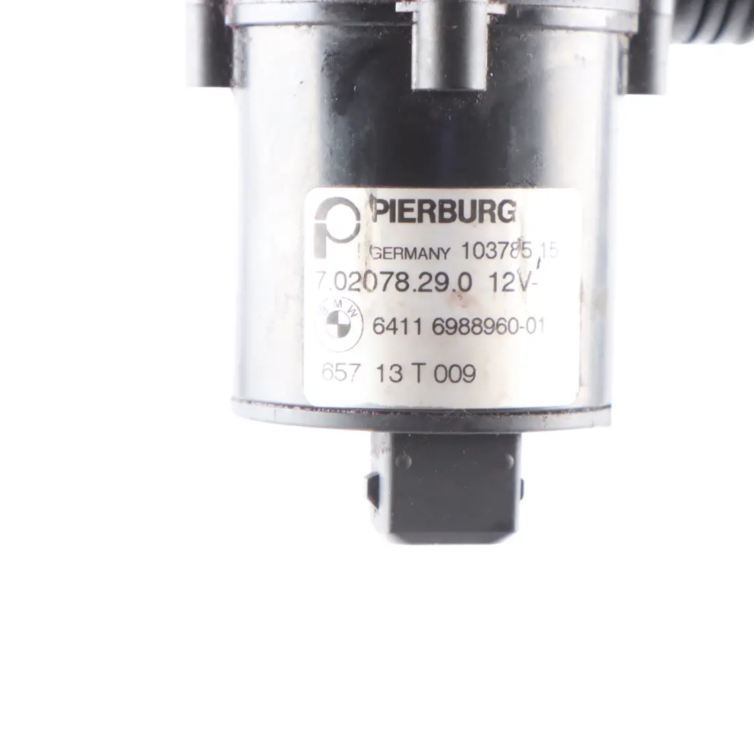 Bomba Agua Auxiliar Adicional para BMW E60 E61 E63 E64 con número de pieza 6988960 BMW E60 E61 E63 E64 Bomba Agua Auxiliar Adicional - SKU 6988960 - Número de pieza 6988960