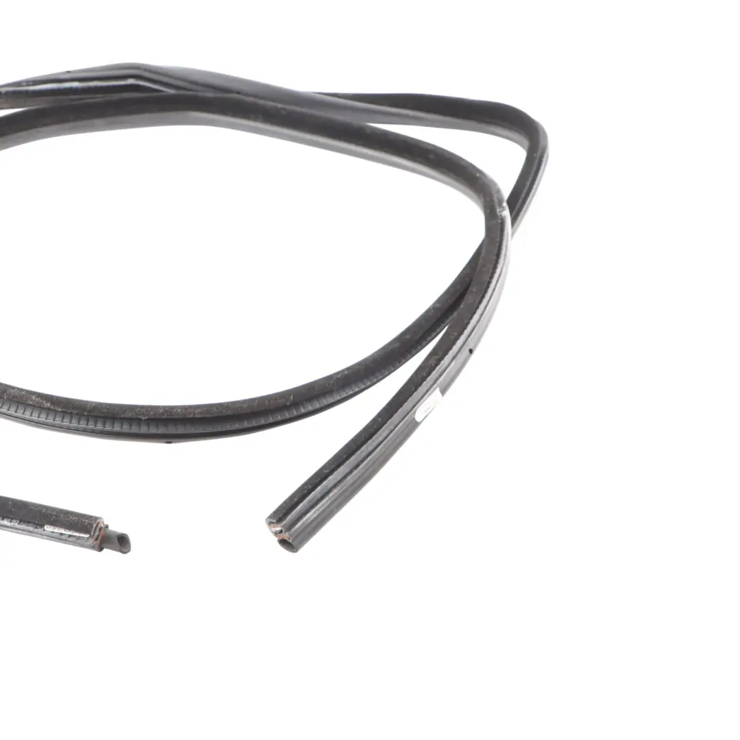 BMW E60 Uszczelka Drzwi Tylna Prawy Lewy Tył - SKU 7033795 - Numer Części 7033795