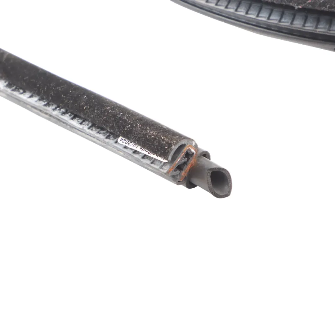 BMW E60 Uszczelka Drzwi Tylna Prawy Lewy Tył - SKU 7033795 - Numer Części 7033795