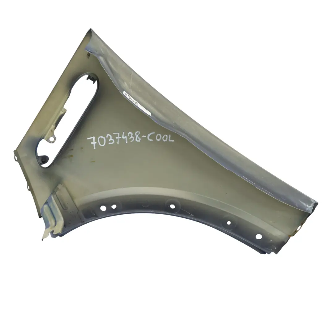 Anteriore Destro Laterale Parafango Cool Blue Metallic - A27 per Mini R50 R52 R53 con numero di parte 7037438 Mini R50 R52 R53 Anteriore Destro Laterale Parafango Cool Blue Metallic - A27 - SKU 7037438-COOL - Numero di parte 7037438