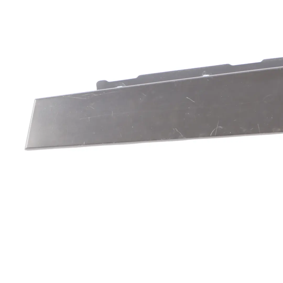 BMW E87 Osłona Słupka B Drzwi Przód Prawy - SKU 7068100-1 - Numer Części 7068100