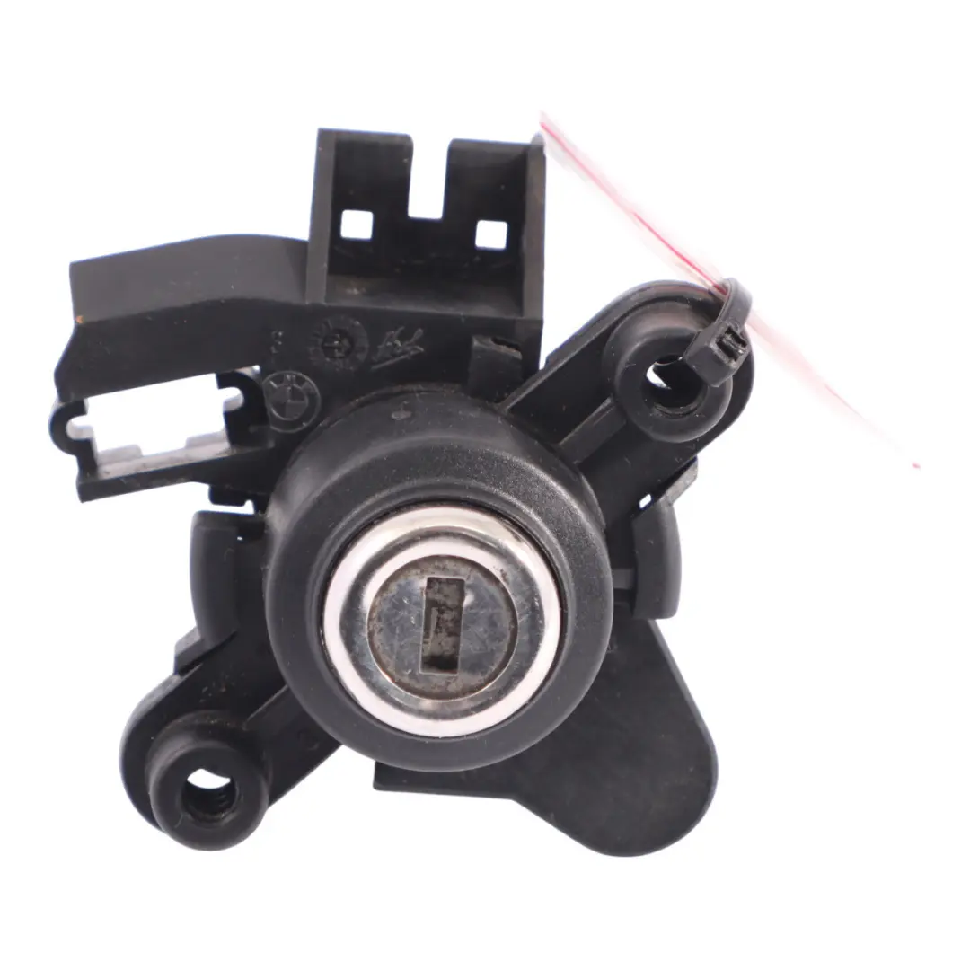 Verschluss Mit Schlüssel für BMW Z4 E85 mit Teilenummer 7073980 BMW Z4 E85 Verschluss Mit Schlüssel - SKU 7073980 - Teilenummer 7073980