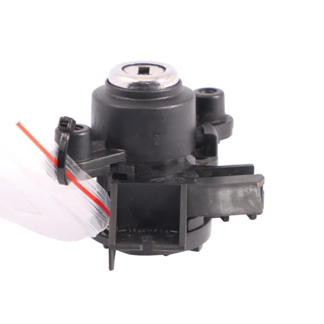 Verrouillage de la Serrure du Hayon et du Coffre a cle pour BMW Z4 E85 à propos du numéro de pièce 7073980 BMW Z4 E85 Verrouillage de la Serrure du Hayon et du Coffre a cle - SKU 7073980 - Numéro de pièce 7073980