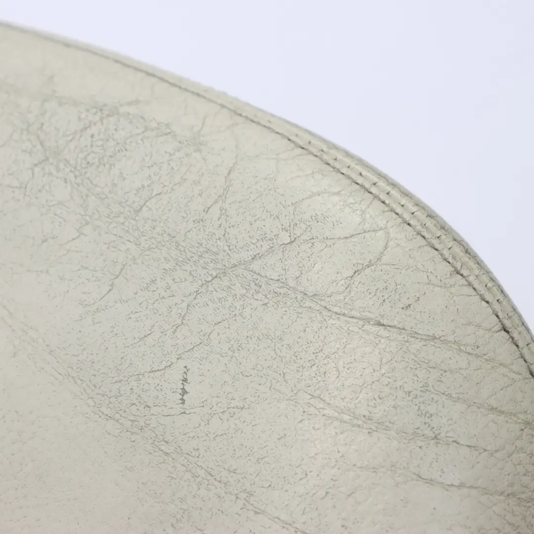 Sedile Anteriore Sinistro Destro Pannello Copertura In Pelle Beige per BMW E60 E61 con numero di parte 7113105 BMW E60 E61 Sedile Anteriore Sinistro Destro Pannello Copertura In Pelle Beige - SKU 7113105-1 - Numero di parte 7113105