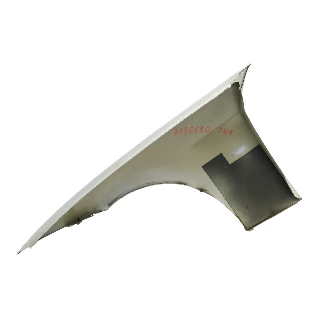 Side Panel Fender Wing Front Right O/S Titansilber Silver - 354 to BMW E90 E91 with Part number 7135680 BMW E90 E91 Side Panel Fender Wing Front Right O/S Titansilber Silver - 354 - SKU 7135680-TS1 - Part number 7135680