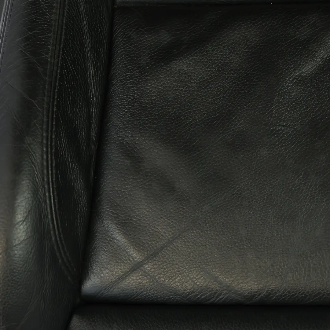 Fotel Prawy Przód Grzany Sport Czarna Skóra do BMW E87 o numerze 7140398 BMW E87 Fotel Prawy Przód Grzany Sport Czarna Skóra - SKU 7140398-1 - Numer Części 7140398