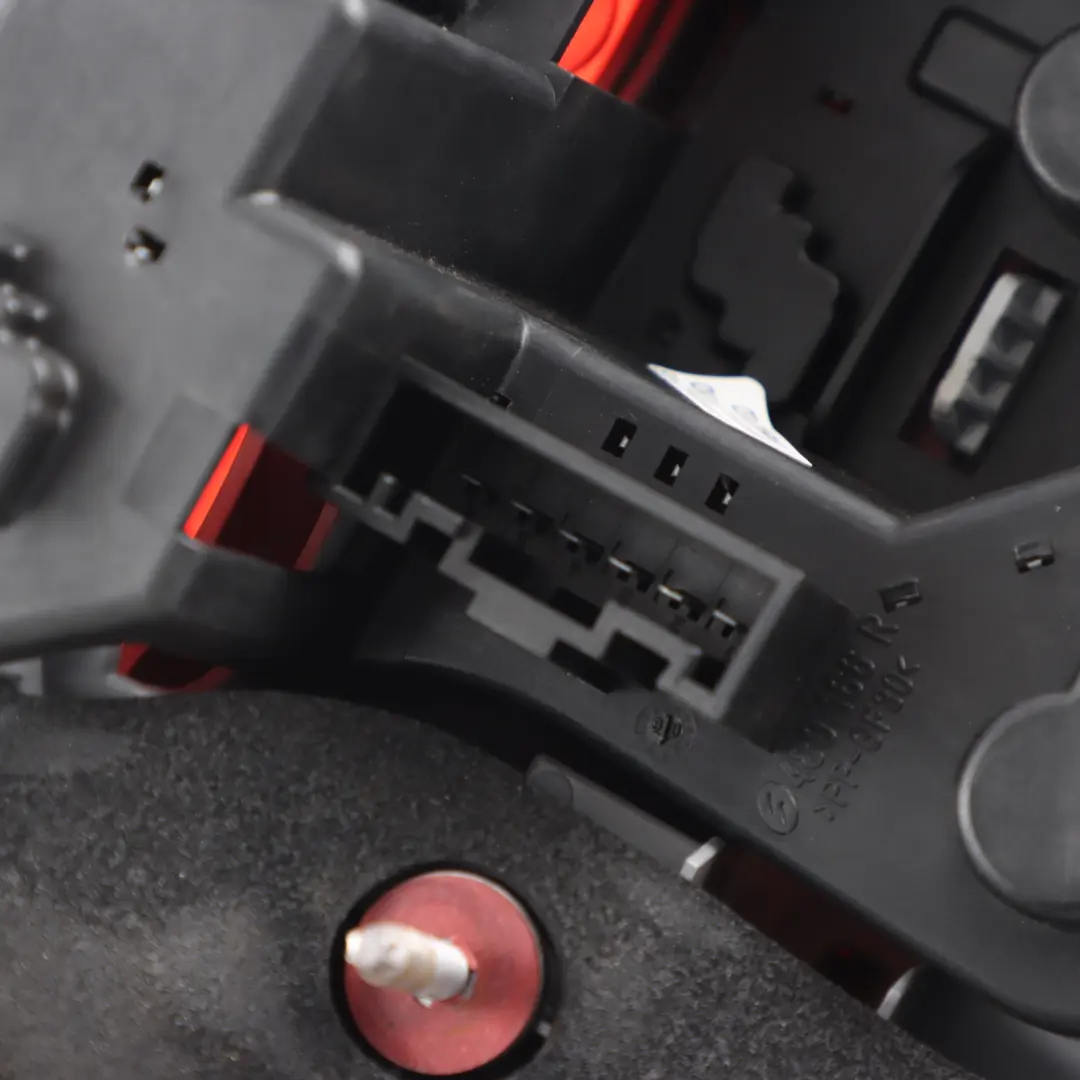 Luz Trasera En El Panel Lateral Derecho para BMW E92 Coupe con número de pieza 7174404 BMW E92 Coupe Luz Trasera En El Panel Lateral Derecho - SKU 7174404-3 - Número de pieza 7174404