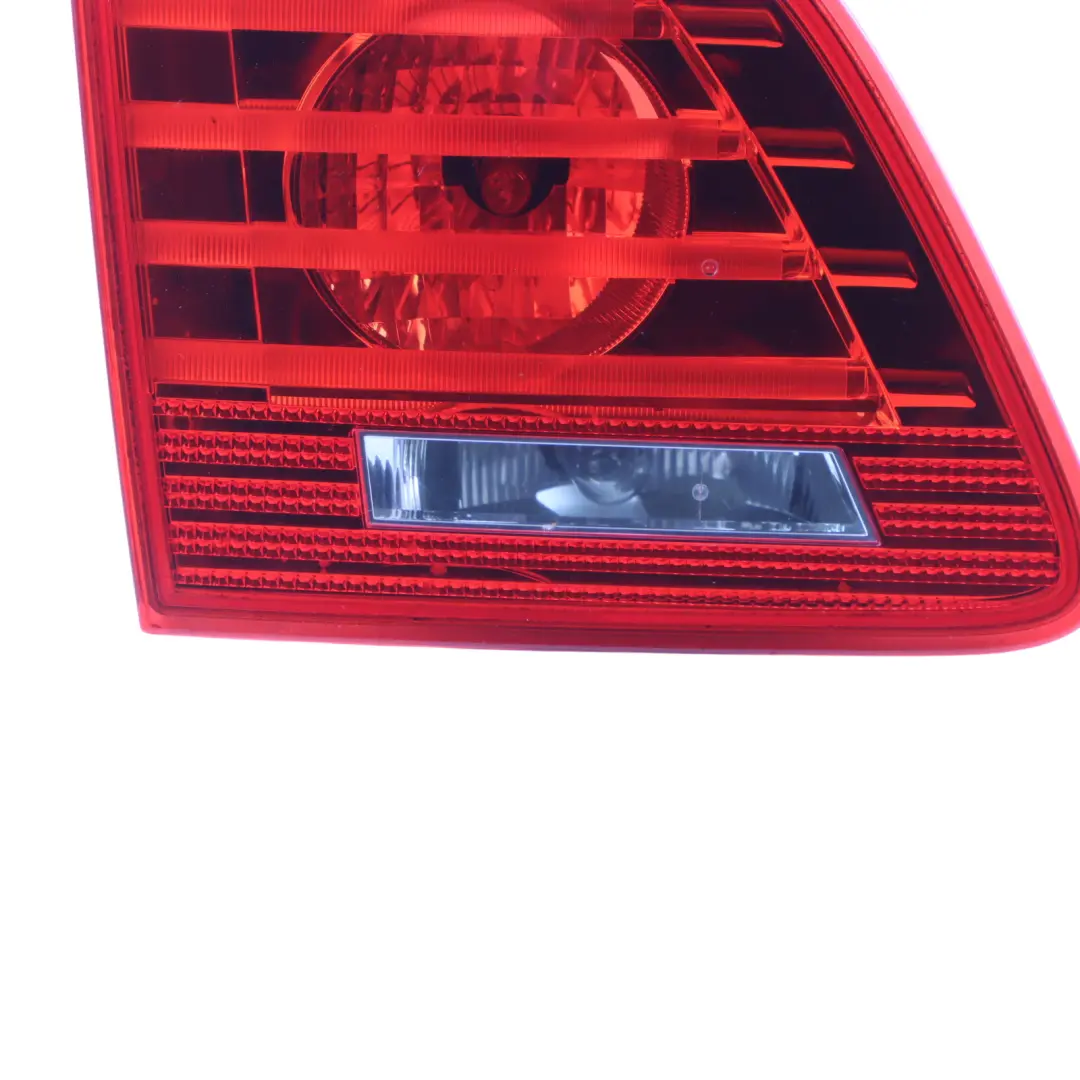 Lampada Posteriore Sinistra Nel Coperchio Bagagliaio per BMW E61 LCI Touring con numero di parte 7177697 BMW E61 LCI Touring Lampada Posteriore Sinistra Nel Coperchio Bagagliaio - SKU 7177697-1 - Numero di parte 7177697