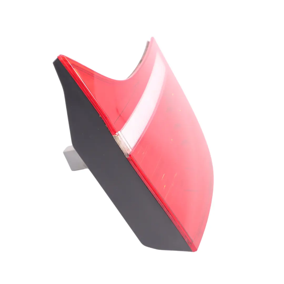 Lampa Tylna Lewa W Klapę Bagażnika BMW X6 Seria 1 E71 E72 do o numerze 7179987 Lampa Tylna Lewa W Klapę Bagażnika BMW X6 Seria 1 E71 E72 - SKU 7179987-1 - Numer Części 7179987