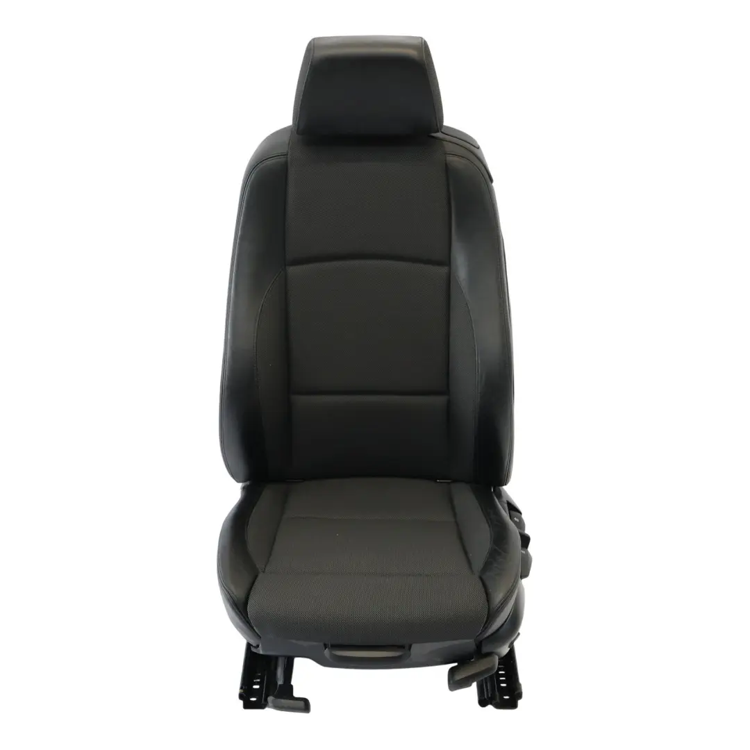 Siège Avant Gauche M Sport Tissu/Cuir Pearlpoint/Anthracite pour BMW E81 à propos du numéro de pièce 7193057 BMW E81 Siège Avant Gauche M Sport Tissu/Cuir Pearlpoint/Anthracite - SKU 7193057 - Numéro de pièce 7193057