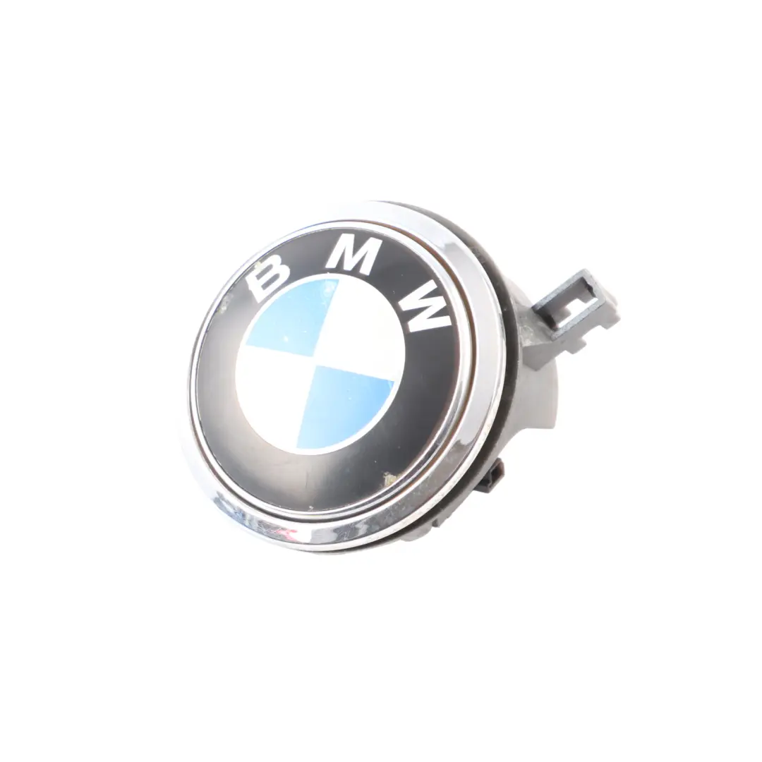 Emblem Button Tailgate Badge Open Opening to BMW E63 E64 with Part number 7061327 BMW E63 E64 Emblem Button Tailgate Badge Open Opening - SKU 7200899-1 - Part number 7061327
