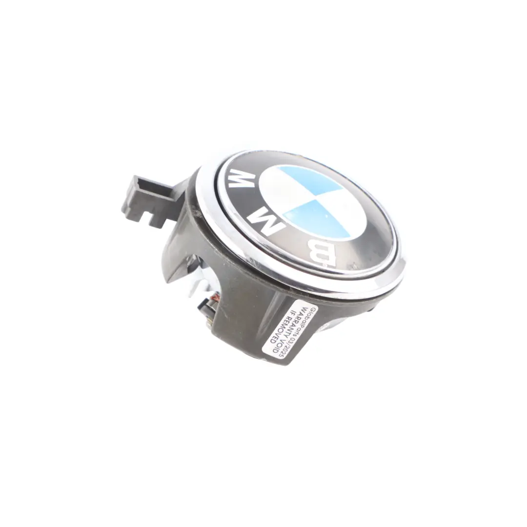Emblem Button Tailgate Badge Open Opening to BMW E63 E64 with Part number 7061327 BMW E63 E64 Emblem Button Tailgate Badge Open Opening - SKU 7200899-1 - Part number 7061327