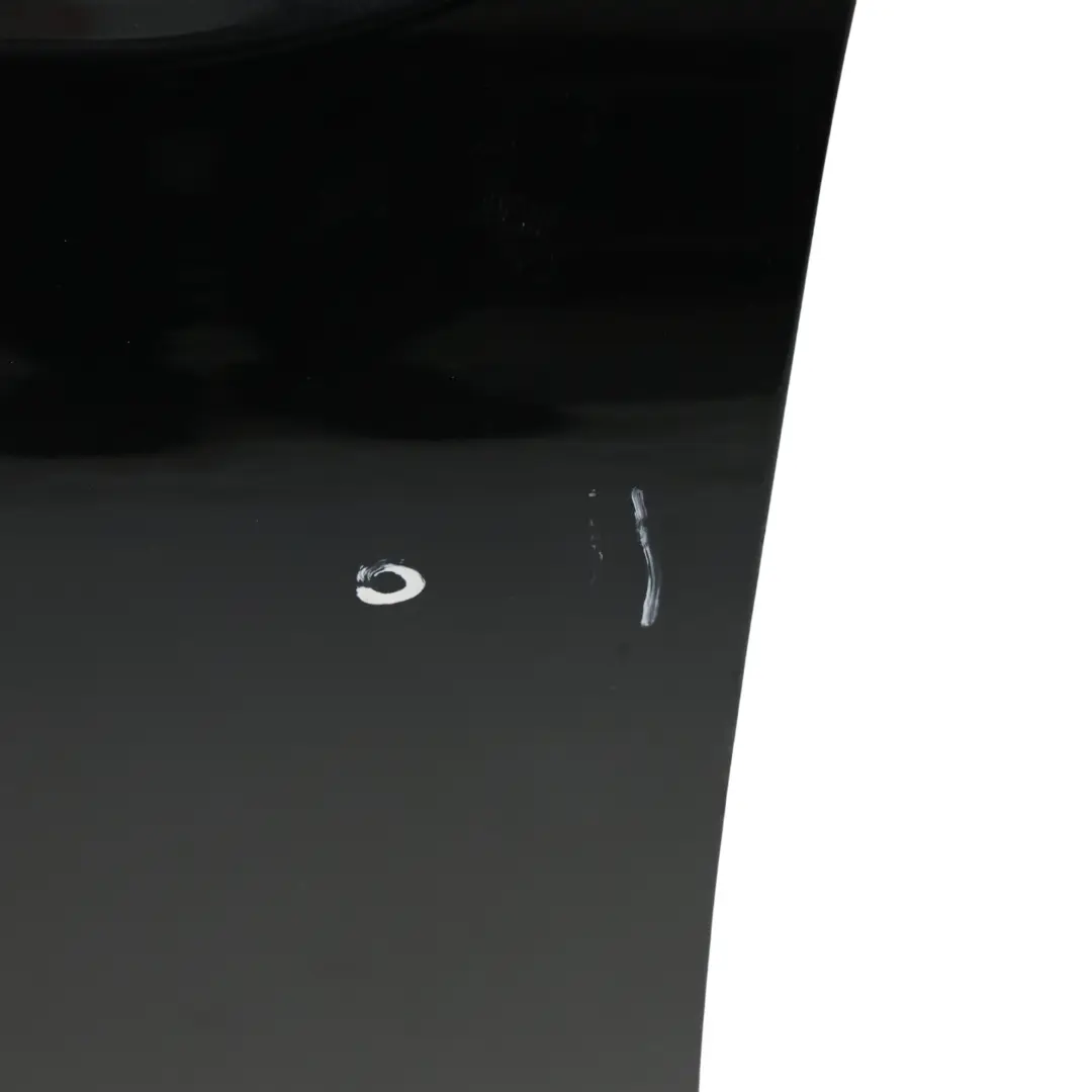 Pannello Anteriore Sinistro Porta F11 Black Sapphire Metallic - 475 per BMW F10 con numero di parte 7206107 BMW F10 Pannello Anteriore Sinistro Porta F11 Black Sapphire Metallic - 475 - SKU 7206107-BS1 - Numero di parte 7206107