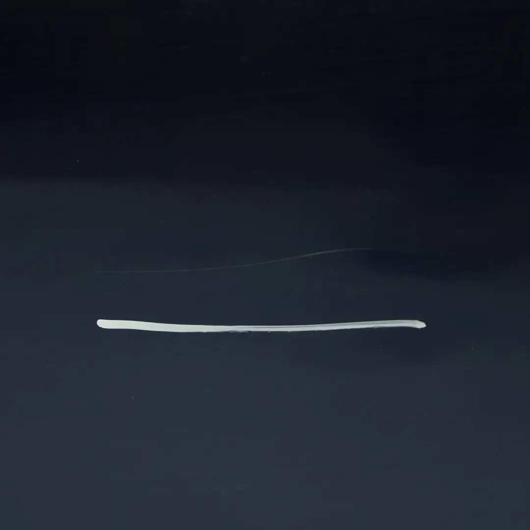 Tür Hinten Rechts Tiefseeblau Deep Sea Blue Metallic - A76 für BMW F10 mit Teilenummer 7206114 BMW F10 Tür Hinten Rechts Tiefseeblau Deep Sea Blue Metallic - A76 - SKU 7206114-DSB1 - Teilenummer 7206114