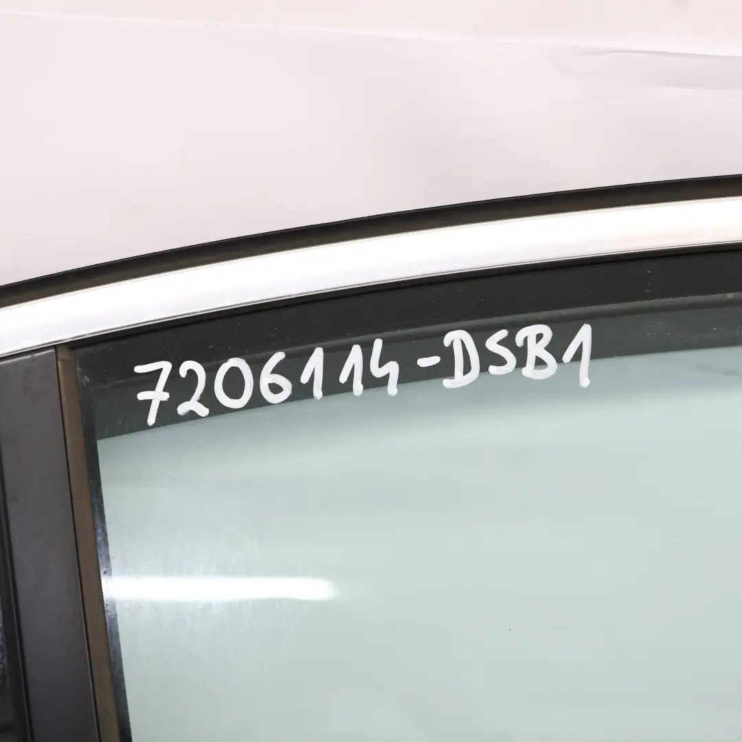 Porta Posteriore Destra Tiefseeblau Deep Sea Blue Metallic - A76 per BMW F10 con numero di parte 7206114 BMW F10 Porta Posteriore Destra Tiefseeblau Deep Sea Blue Metallic - A76 - SKU 7206114-DSB1 - Numero di parte 7206114
