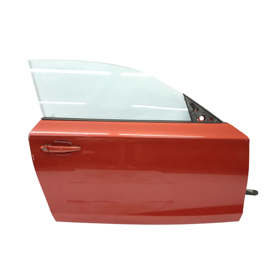 Drzwi Przednie Prawe Sedonarot Czerwony Metalik - A79 do BMW E81 E82 E88 o numerze 7207446 BMW E81 E82 E88 Drzwi Przednie Prawe Sedonarot Czerwony Metalik - A79 - SKU 7207446-SED - Numer Części 7207446