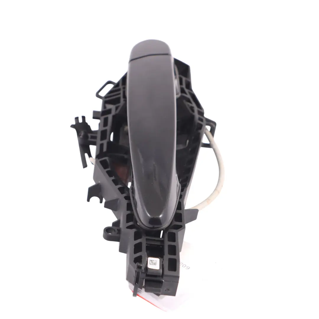 Maniglia Porta Grab Anteriore Posteriore Destra Nero Zaffiro 475 per BMW F30 con numero di parte 7207562 BMW F30 Maniglia Porta Grab Anteriore Posteriore Destra Nero Zaffiro 475 - SKU 7207562-BS1 - Numero di parte 7207562