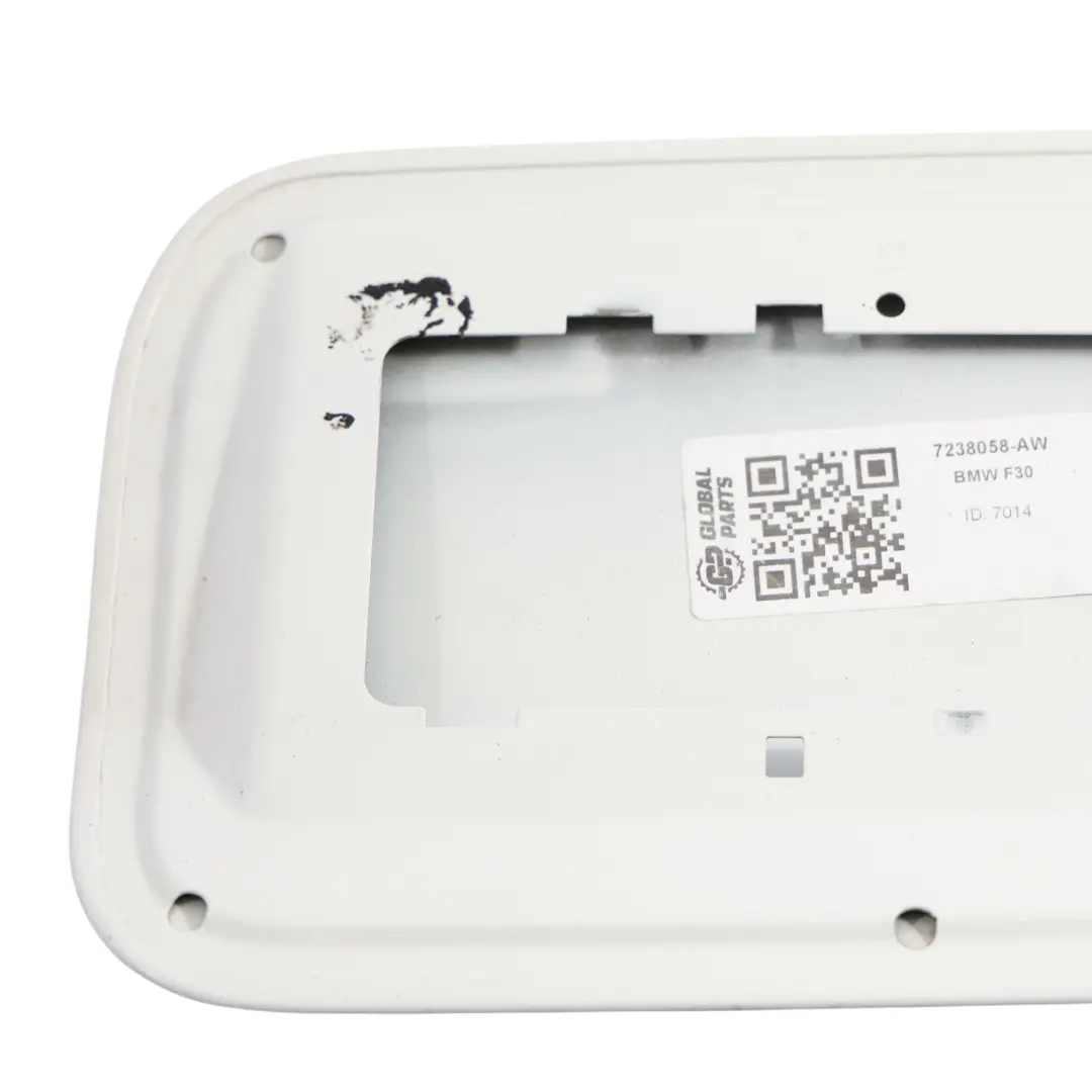 Serbatoio Carburante Riempimento Lembo Copertura Trim Alpine White - 300 per BMW F30 con numero di parte 7238058 BMW F30 Serbatoio Carburante Riempimento Lembo Copertura Trim Alpine White - 300 - SKU 7238058-AW - Numero di parte 7238058