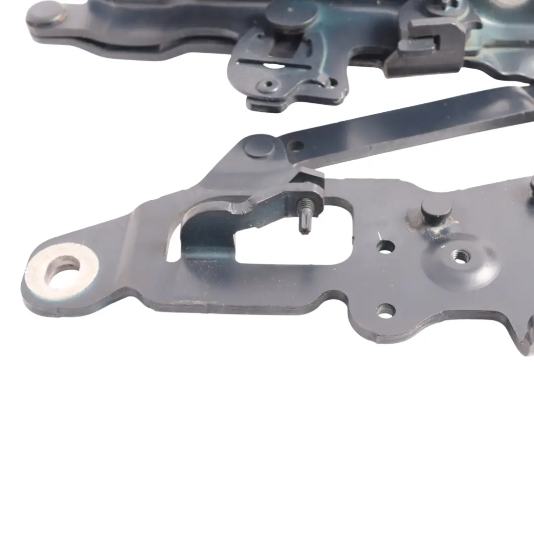 Cerniera Cofano Anteriore Destro Imperial Blue Metallic - A89 per BMW F10 con numero di parte 7249888 BMW F10 Cerniera Cofano Anteriore Destro Imperial Blue Metallic - A89 - SKU 7249888-IBB - Numero di parte 7249888