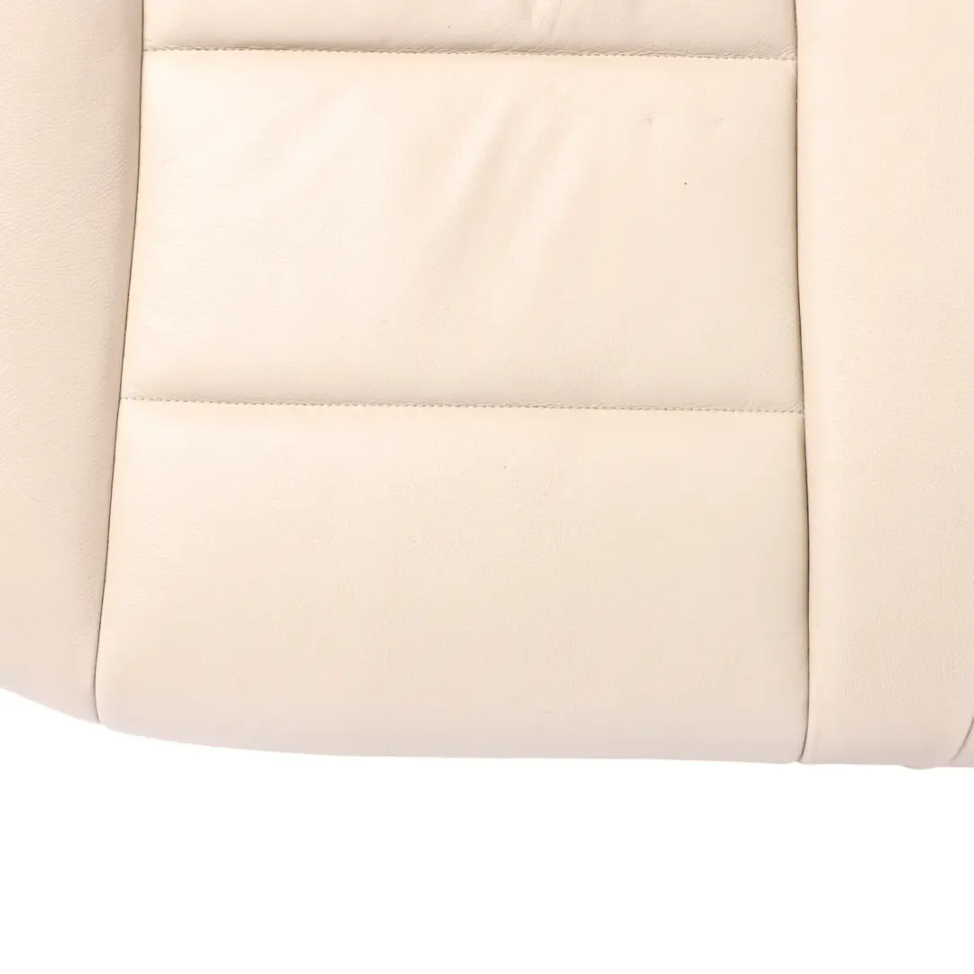 Rücksitzbank Basis Couchbezug Leder Dakota Oyster für BMW F10 F11 mit Teilenummer 7254144 BMW F10 F11 Rücksitzbank Basis Couchbezug Leder Dakota Oyster - SKU 7254144 - Teilenummer 7254144