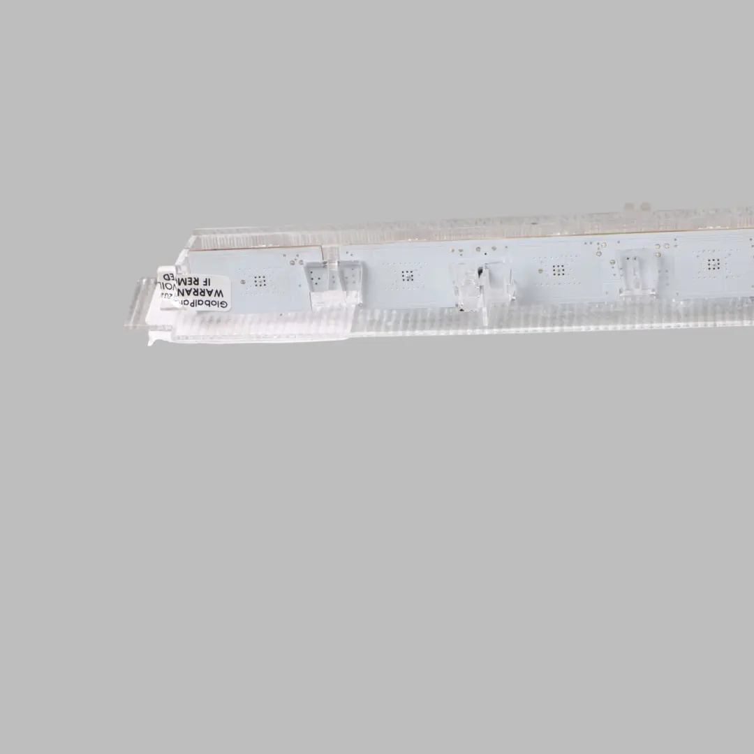 Freno Interno Posteriore Terzo Faro Stop per BMW F30 LCI con numero di parte 7259881 BMW F30 LCI Freno Interno Posteriore Terzo Faro Stop - SKU 7259881-1 - Numero di parte 7259881