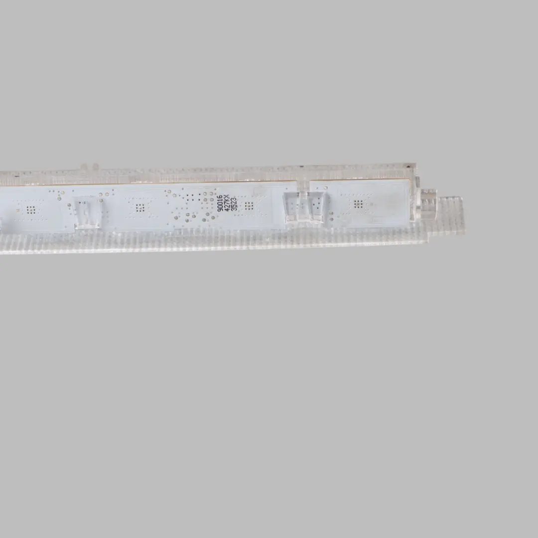 Trzecie Światło Stopu do BMW F30 LCI o numerze 7259881 BMW F30 LCI Trzecie Światło Stopu - SKU 7259881-1 - Numer Części 7259881