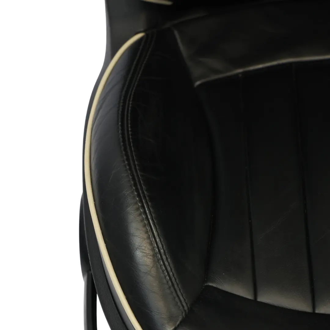 Fotel Sport Prawy Przód Skórzany Czarny do Mini R55 R56 o numerze 7270234 Mini R55 R56 Fotel Sport Prawy Przód Skórzany Czarny - SKU 7270234 - Numer Części 7270234