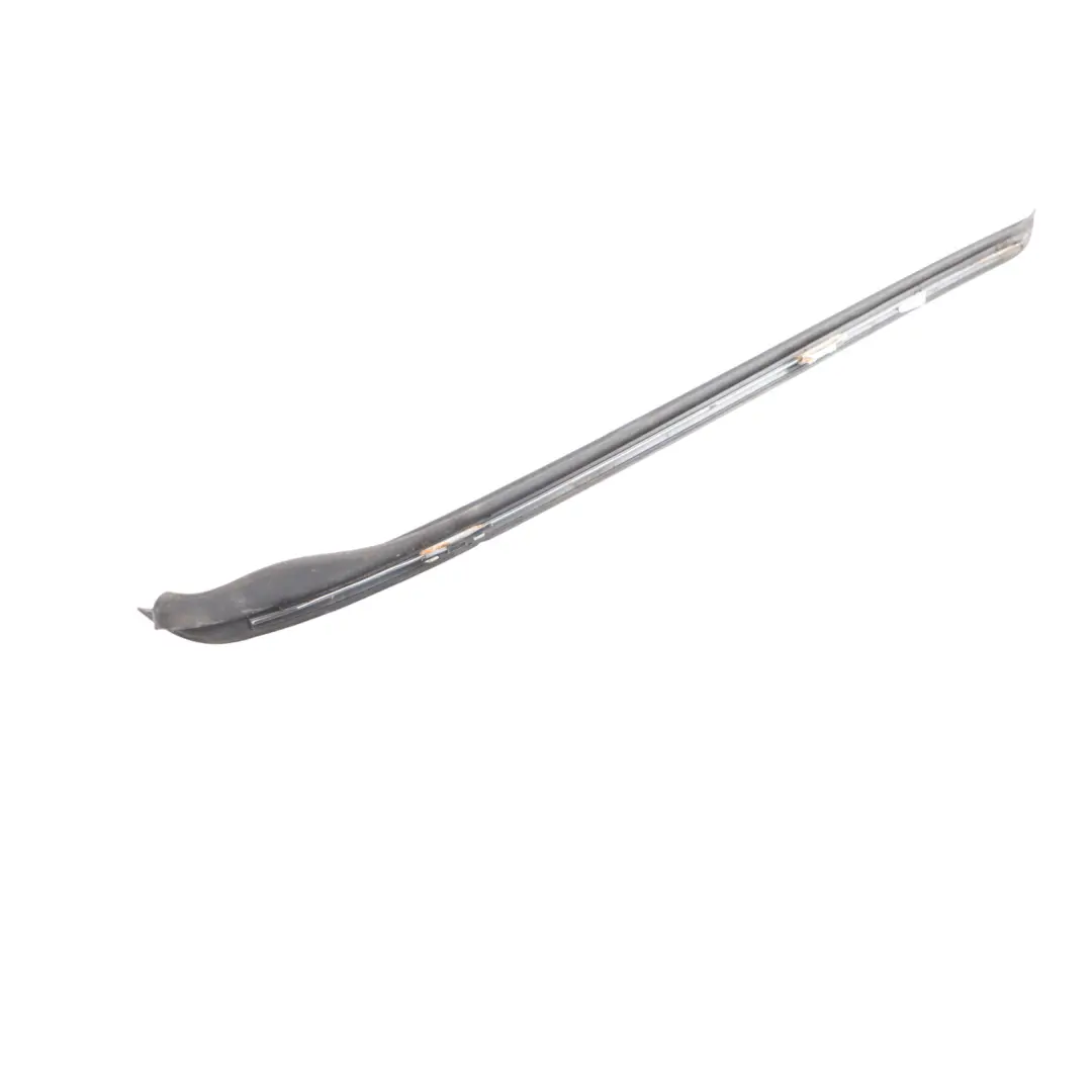 Parabrisas Delantero Derecho Moldura Tira Alpinweiss Blanco - 300 para BMW X3 F25 con número de pieza 7286180 BMW X3 F25 Parabrisas Delantero Derecho Moldura Tira Alpinweiss Blanco - 300 - SKU 7286180-AW - Número de pieza 7286180