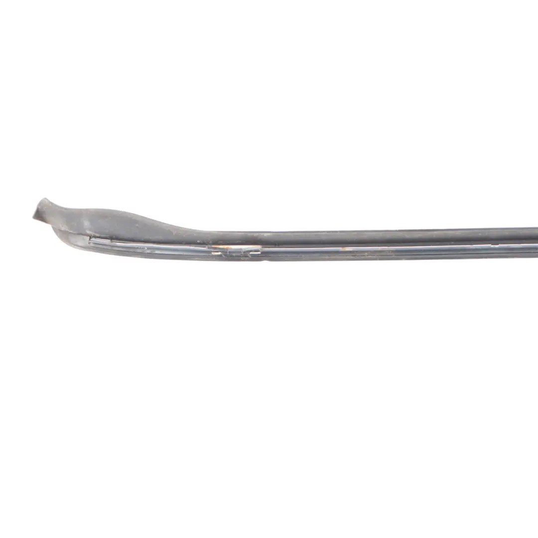 Przednia Prawa Listwa Zgarniająca Szyby Alpinweiss White - 300 do BMW X3 F25 o numerze 7286180 BMW X3 F25 Przednia Prawa Listwa Zgarniająca Szyby Alpinweiss White - 300 - SKU 7286180-AW - Numer Części 7286180