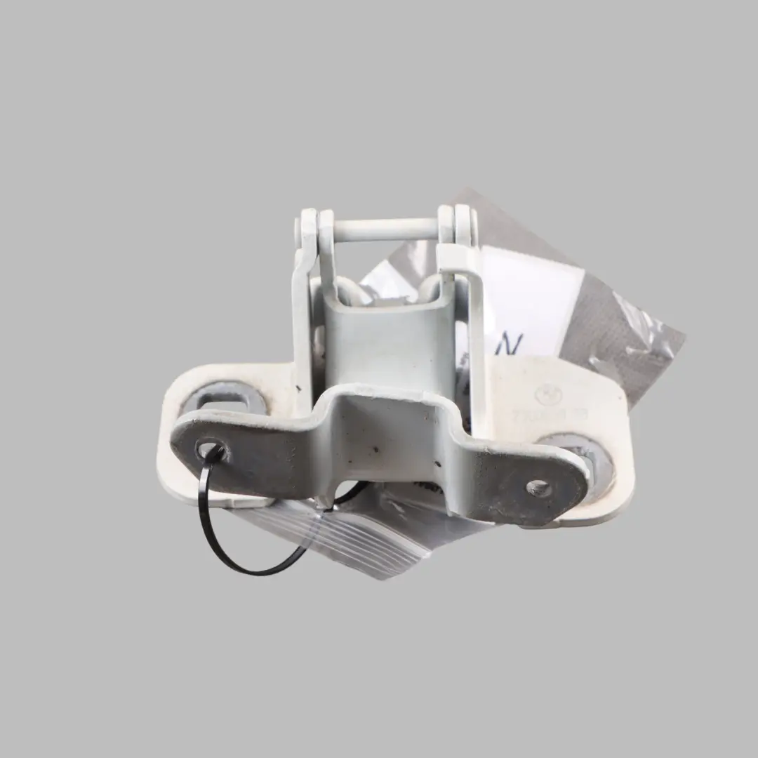 Folding Top Roof Flap Hinge Left N/S Mineral White - A96 to BMW F23 Convertible with Part number 7300959 BMW F23 Convertible Folding Top Roof Flap Hinge Left N/S Mineral White - A96 - SKU 7300959-MW - Part number 7300959