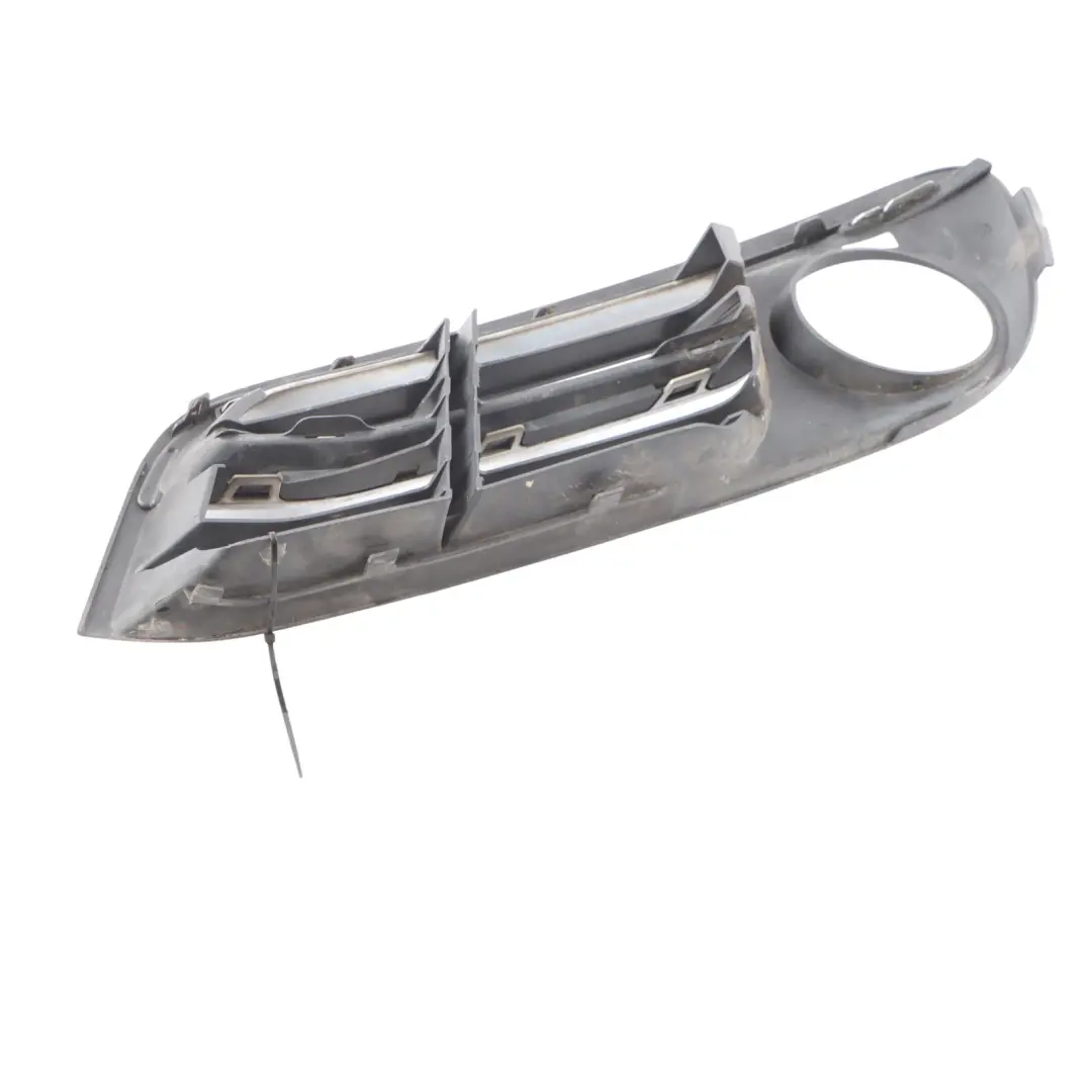 Front Bumper Right O/S Air Intake Grid Grille Trim to BMW F10 F11 LCI with Part number 7346506 BMW F10 F11 LCI Front Bumper Right O/S Air Intake Grid Grille Trim - SKU 7346506 - Part number 7346506
