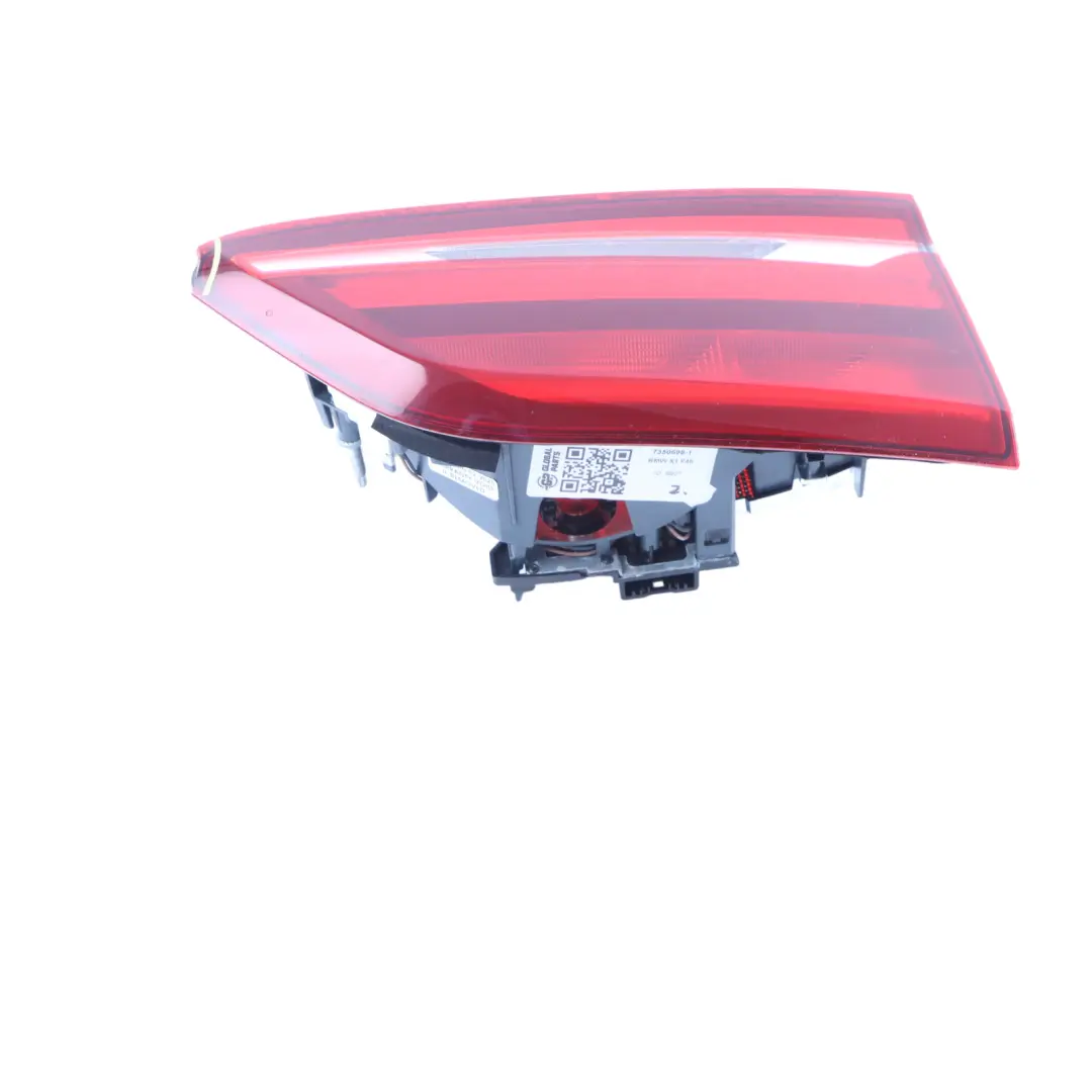 Lampa Tylna W Klape Prawy Tył do BMW X1 F48 o numerze 7350698 BMW X1 F48 Lampa Tylna W Klape Prawy Tył - SKU 7350698-1 - Numer Części 7350698
