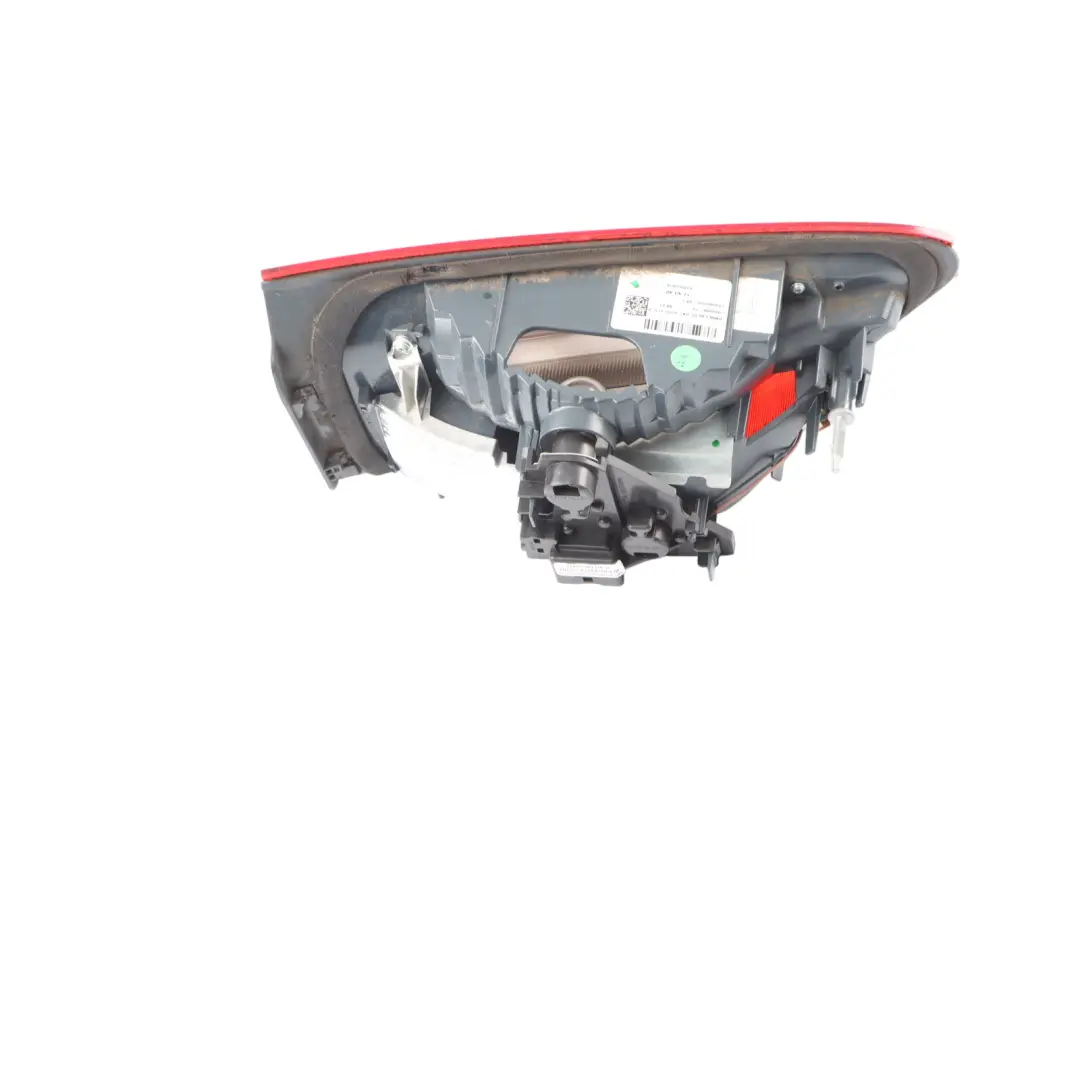 Rücklicht Lampe Kofferraumklappe Kofferraum Heckklappe Rechts für BMW X1 F48 mit Teilenummer 7350698 BMW X1 F48 Rücklicht Lampe Kofferraumklappe Kofferraum Heckklappe Rechts - SKU 7350698-1 - Teilenummer 7350698