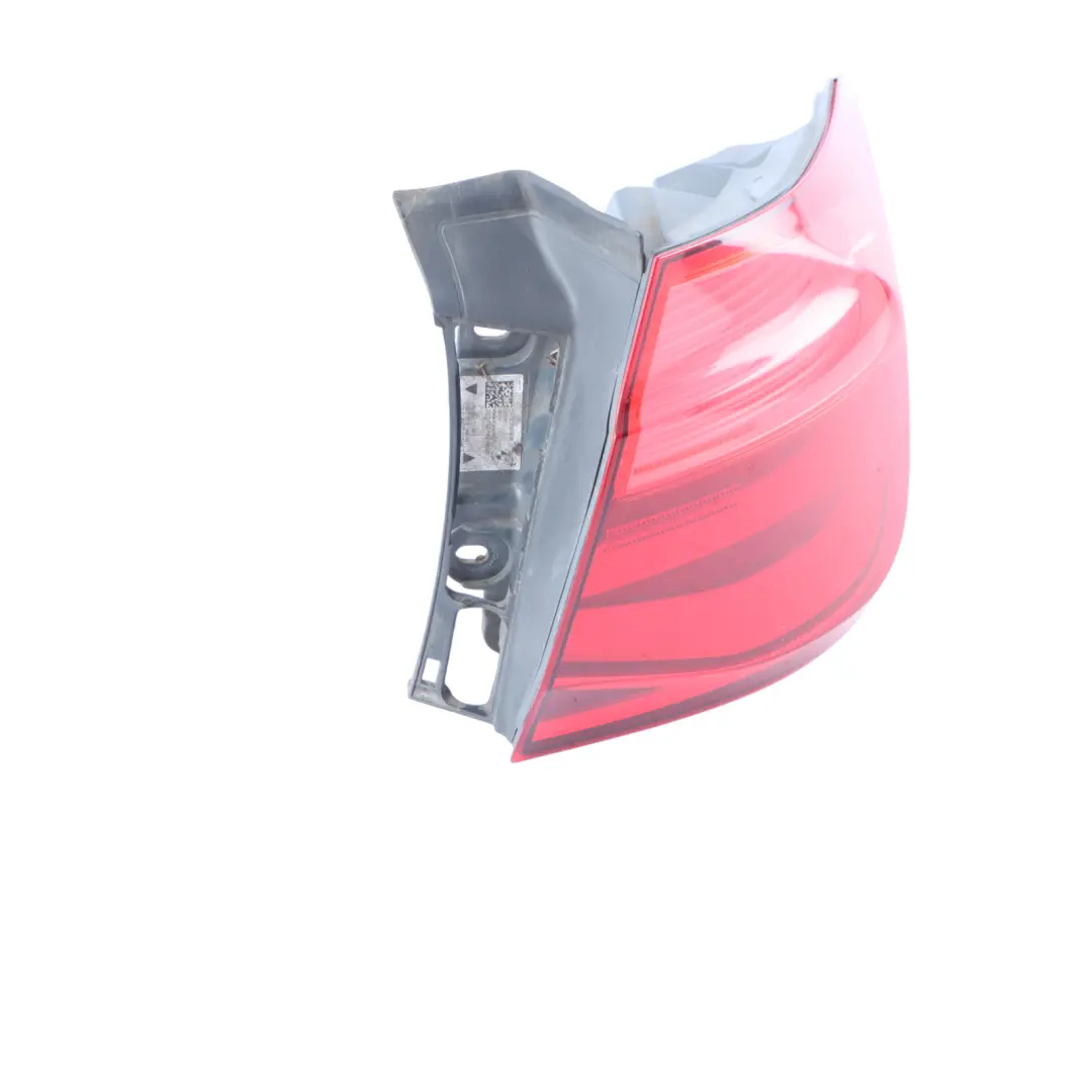 Luz Trasera En El Panel Lateral Derecho para BMW F31 LCI con número de pieza 7372210 BMW F31 LCI Luz Trasera En El Panel Lateral Derecho - SKU 7372210-1 - Número de pieza 7372210