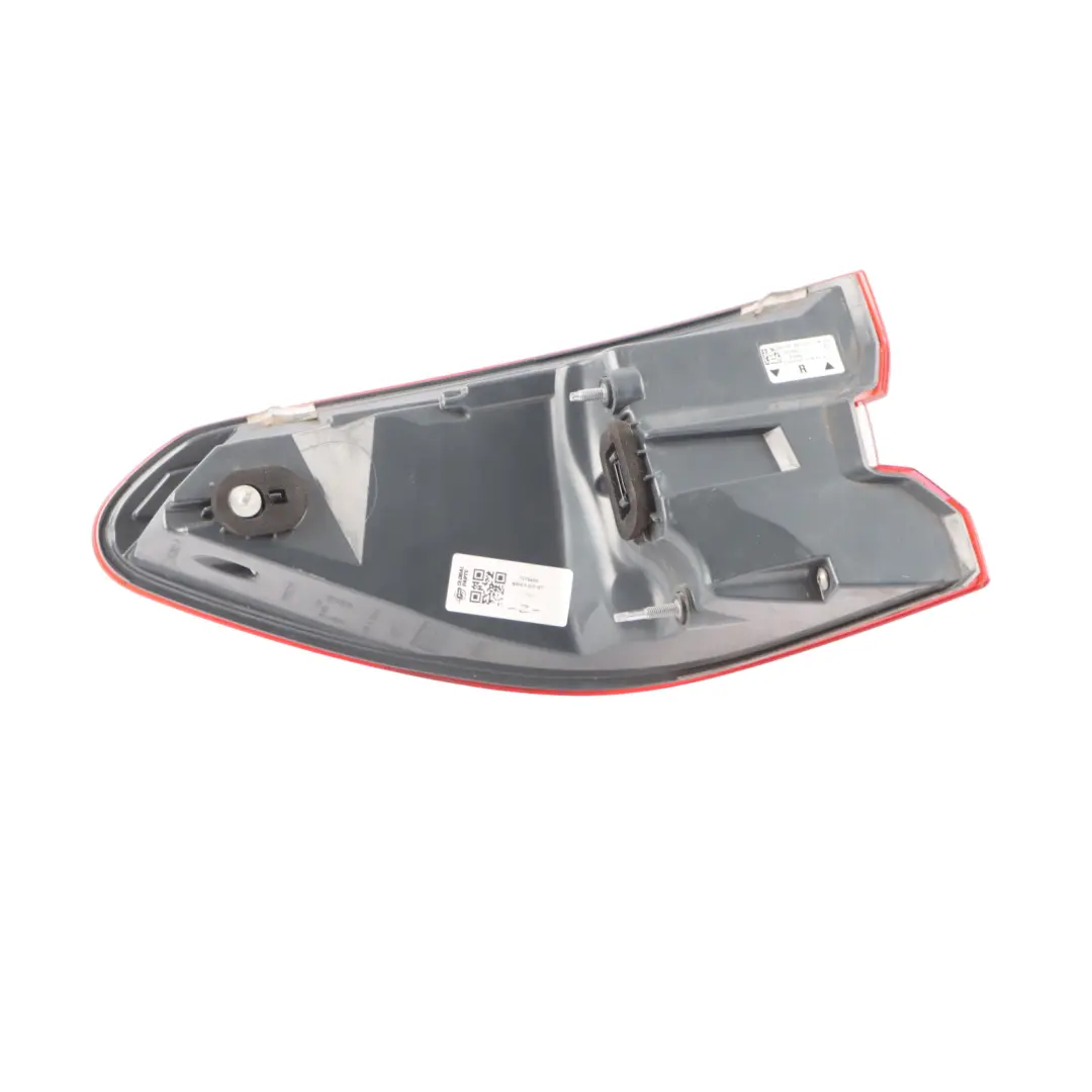 Lamp LED Right O/S Tailgate Outer Light Lamp to BMW G32 GT Rear with Part number 7376484 BMW G32 GT Rear Lamp LED Right O/S Tailgate Outer Light Lamp - SKU 7376484 - Part number 7376484