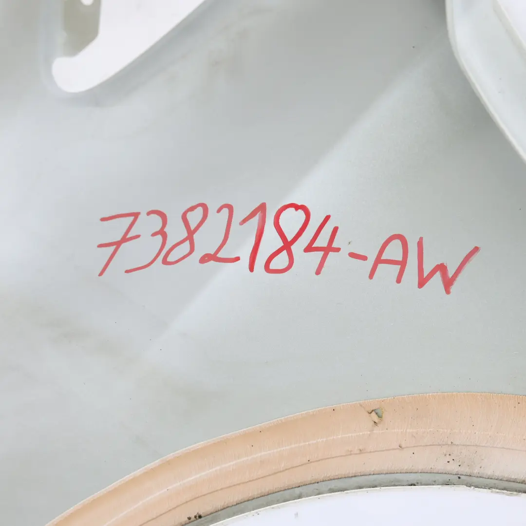 Błotnik Prawy Przedni Panel Boczny Alpinweiss 3 Biały - 300 do BMW F45 o numerze 7382184 BMW F45 Błotnik Prawy Przedni Panel Boczny Alpinweiss 3 Biały - 300 - SKU 7382184-AW - Numer Części 7382184