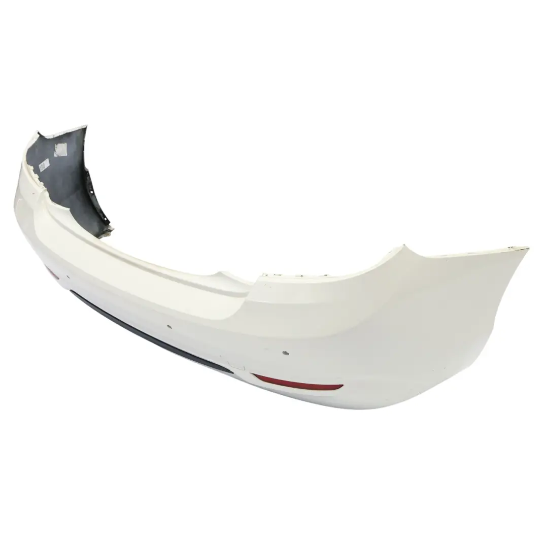 Zderzak Tylny Sport Line Alpinweiss 3 Biały - 300 do BMW F22 F23 o numerze 7390348 BMW F22 F23 Zderzak Tylny Sport Line Alpinweiss 3 Biały - 300 - SKU 7390348-AW - Numer Części 7390348